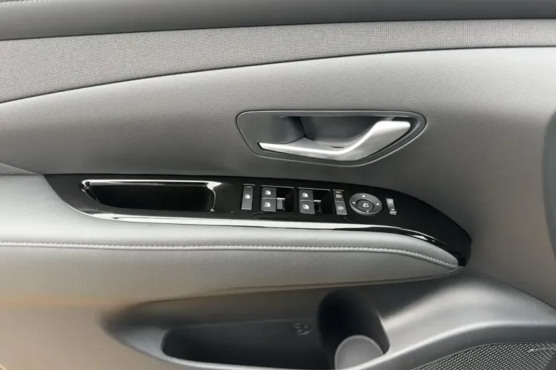 Hyundai TUCSON din 2025 cu 17.500 km - oferta HYU185728 - foto 12