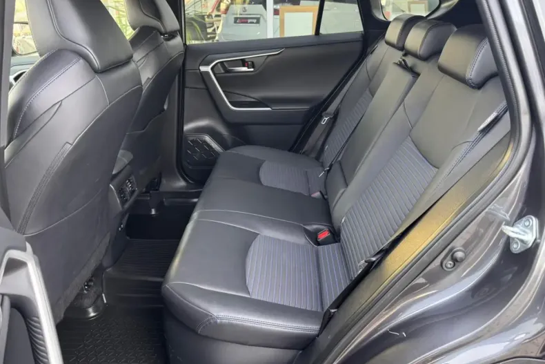 Toyota RAV4 din 2021 cu 82.618 km - oferta TOY185729 - foto 11