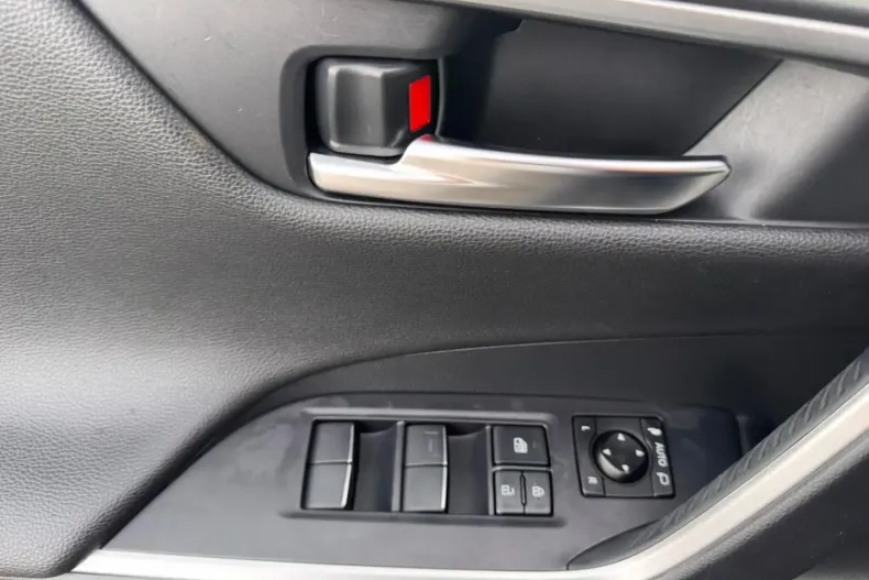 Toyota RAV4 din 2021 cu 82.618 km - oferta TOY185729 - foto 24