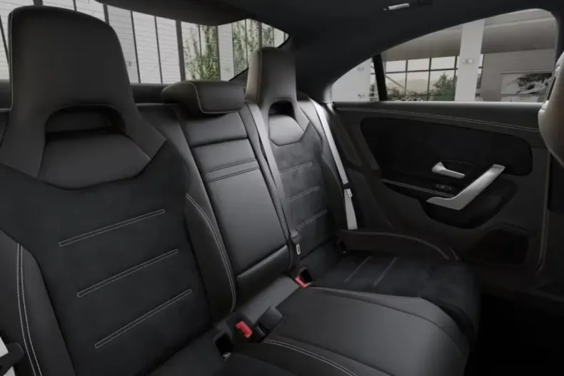 Mercedes-Benz CLA 180 (Clasa CLA) din 2025 cu 3.800 km - oferta MER185730 - foto 8