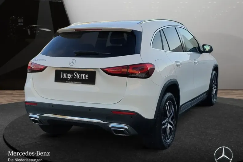 Mercedes-Benz GLA 250 (Clasa GLA) din 2021 cu 63.102 km - oferta MER185732 - foto 5