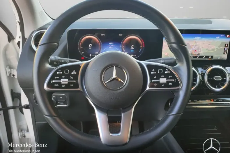 Mercedes-Benz GLA 250 (Clasa GLA) din 2021 cu 63.102 km - oferta MER185732 - foto 11