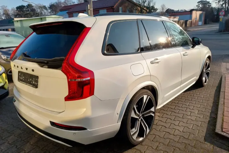 Volvo XC90 din 2025 cu 18.000 km - oferta VOL185736 - foto 7