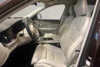 Volvo XC90 din 2025 cu 22.000 km - oferta VOL185737 - foto 3