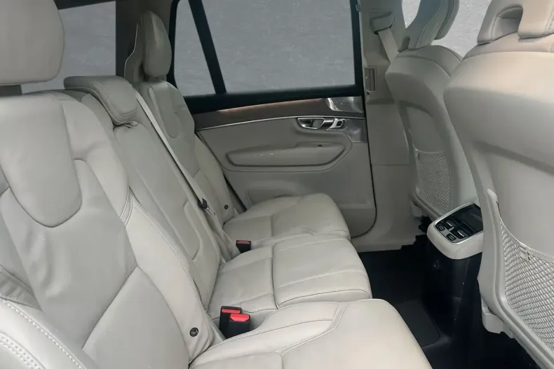 Volvo XC90 din 2025 cu 22.000 km - oferta VOL185737 - foto 5