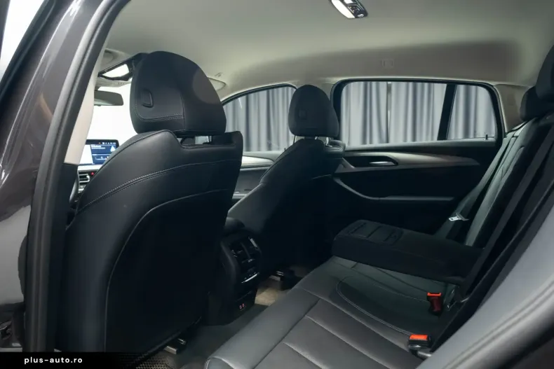 BMW X4 (Seria X) din 2023 cu 28.401 km - oferta BMW185738 - foto 34