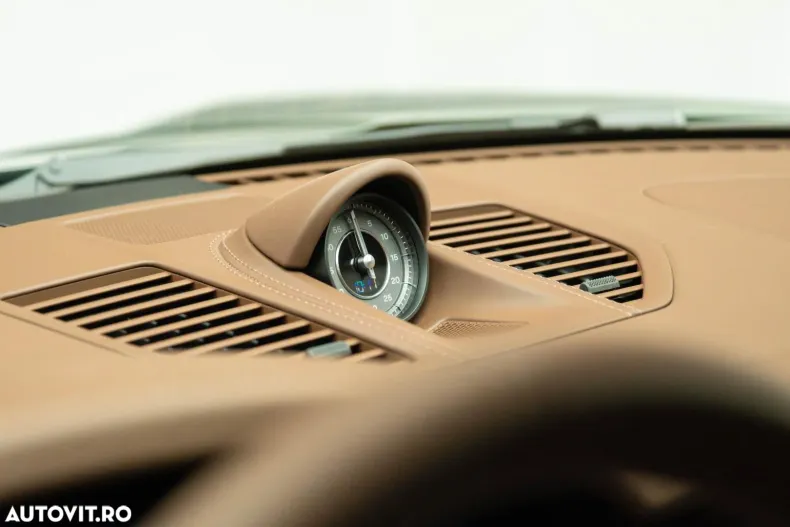 Porsche 911 din 2023 cu 8.500 km - oferta POR185739 - foto 21