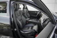 Volvo XC60 din 2022 cu 107.370 km - oferta VOL185744 - foto 12