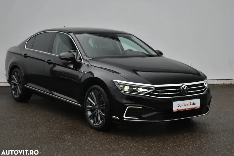 Volkswagen Passat din 2021 cu 60.266 km - oferta VOL185755 - foto 2