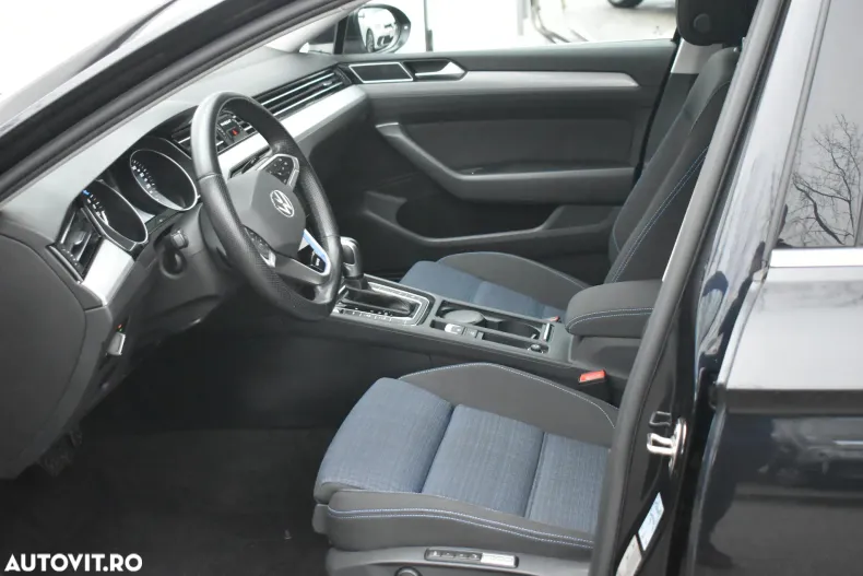 Volkswagen Passat din 2021 cu 60.266 km - oferta VOL185755 - foto 13
