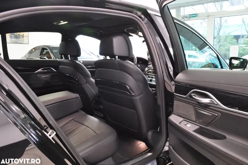 BMW Seria 7 din 2020 cu 61.059 km - oferta BMW185756 - foto 8