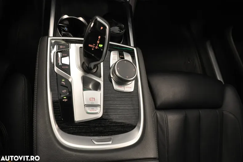 BMW Seria 7 din 2020 cu 61.059 km - oferta BMW185756 - foto 26