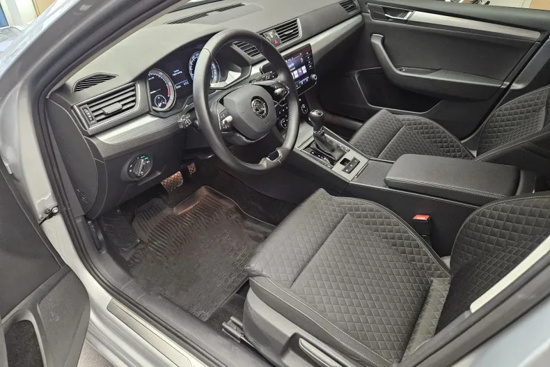 Skoda Superb din 2021 cu 101.000 km - oferta SKO185762 - foto 9