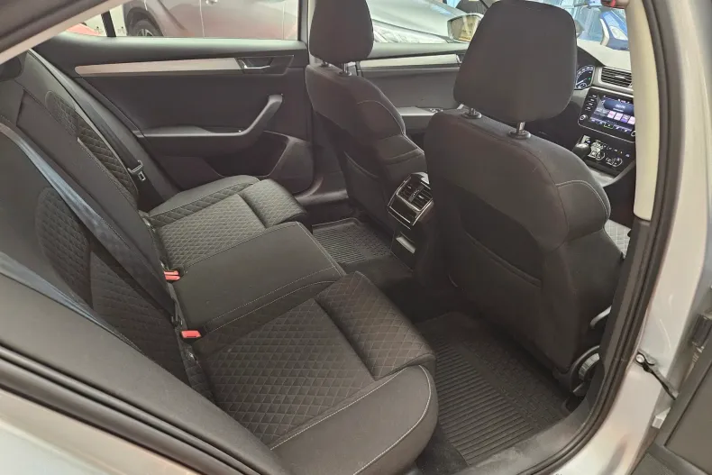 Skoda Superb din 2021 cu 101.000 km - oferta SKO185762 - foto 16