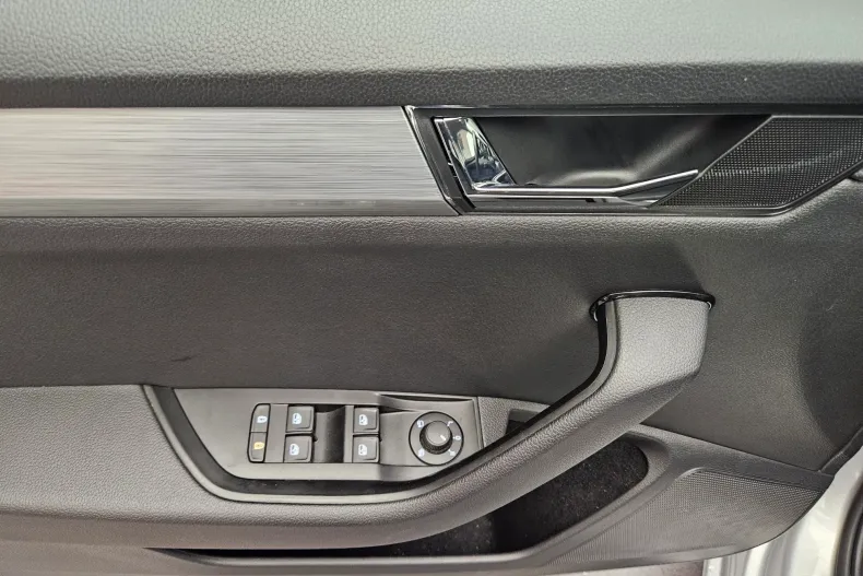 Skoda Superb din 2021 cu 101.000 km - oferta SKO185762 - foto 19