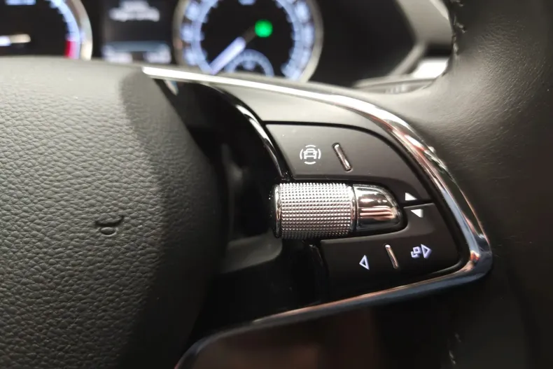 Skoda Superb din 2021 cu 101.000 km - oferta SKO185762 - foto 22