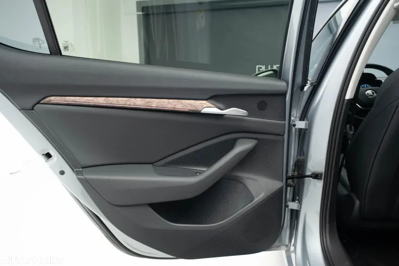 Skoda Superb din 2024 cu 34.000 km - oferta SKO185771 - foto 32