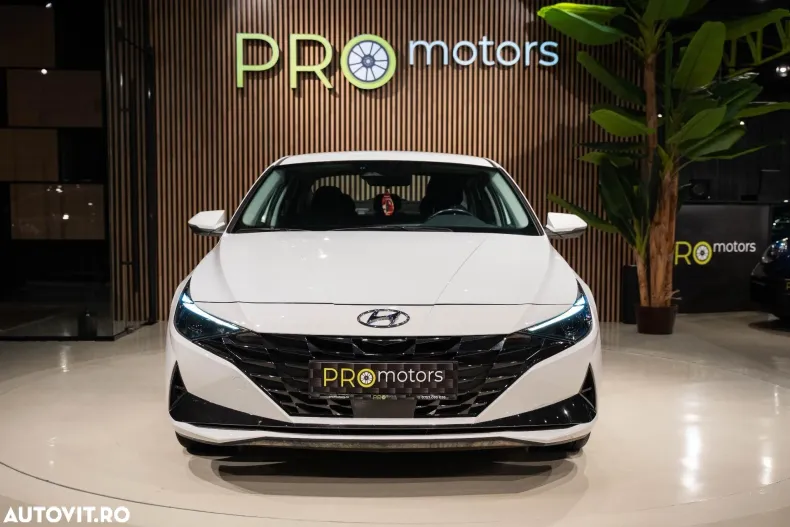 Hyundai Elantra din 2022 cu 45.220 km - oferta HYU185776 - foto 2