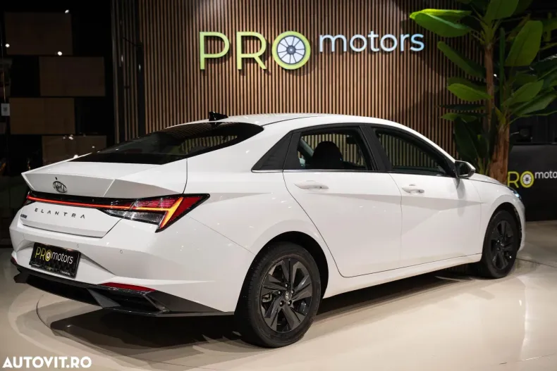Hyundai Elantra din 2022 cu 45.220 km - oferta HYU185776 - foto 5