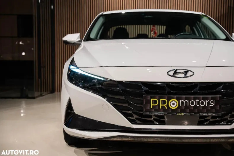 Hyundai Elantra din 2022 cu 45.220 km - oferta HYU185776 - foto 8