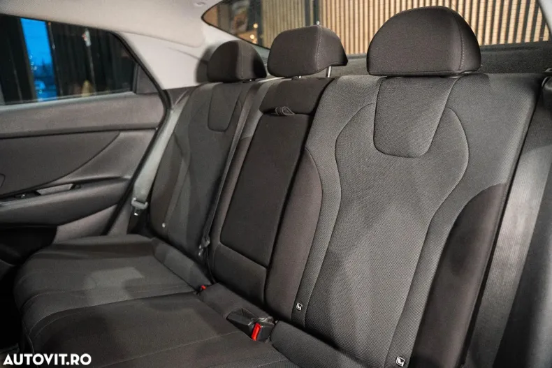 Hyundai Elantra din 2022 cu 45.220 km - oferta HYU185776 - foto 19