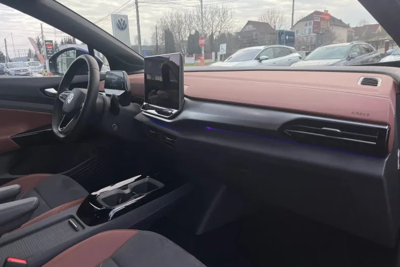 Volkswagen ID.4 din 2025 cu 3.950 km - oferta VOL185778 - foto 17