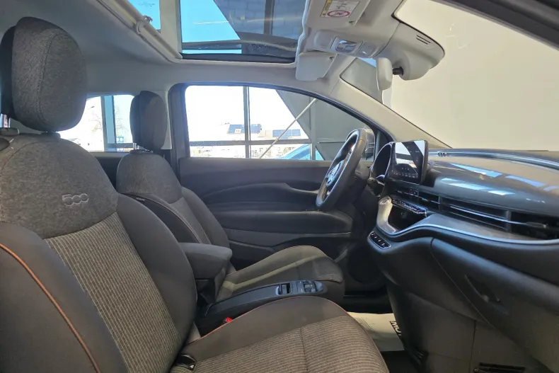 Fiat 500e din 2021 cu 78.000 km - oferta FIA185780 - foto 10