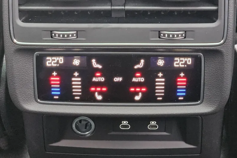 Audi Q8 din 2025 cu 10 km - oferta AUD185781 - foto 20