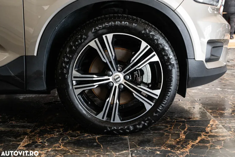 Volvo XC40 din 2020 cu 88.464 km - oferta VOL185784 - foto 12