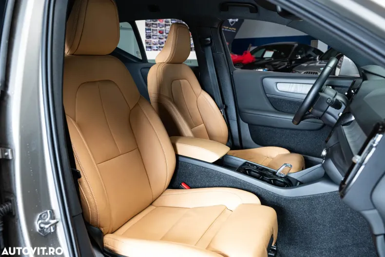 Volvo XC40 din 2020 cu 88.464 km - oferta VOL185784 - foto 27