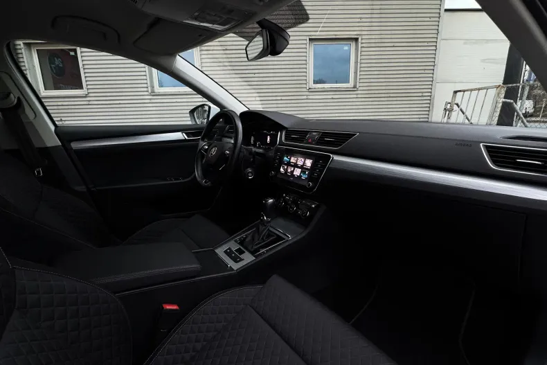 Skoda Superb din 2021 cu 120.900 km - oferta SKO185790 - foto 15