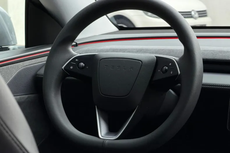 Tesla Model Y din 2025 cu 13.326 km - oferta TES185792 - foto 5