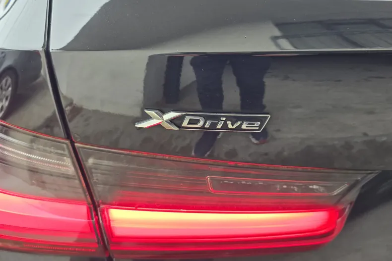 BMW Seria 3 din 2022 cu 102.000 km - oferta BMW185796 - foto 17