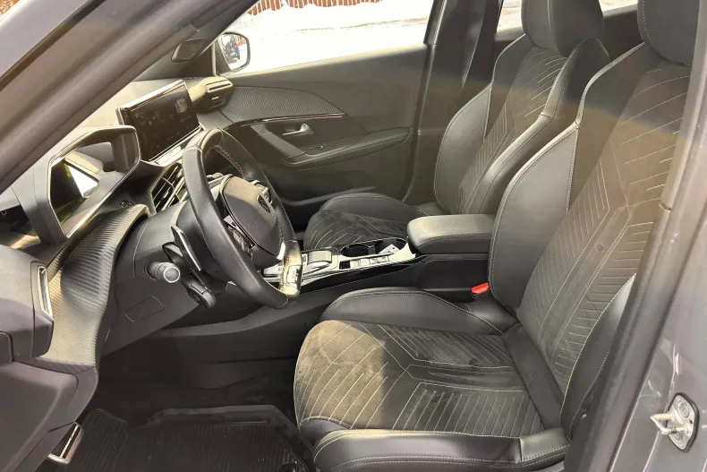 Peugeot 2008 din 2024 cu 55.133 km - oferta PEU185799 - foto 17