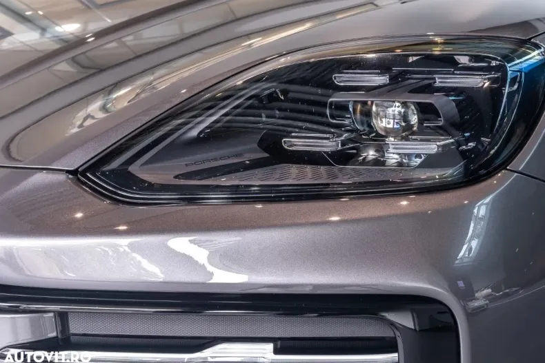 Porsche Cayenne din 2024 cu 31.500 km - oferta POR185809 - foto 8