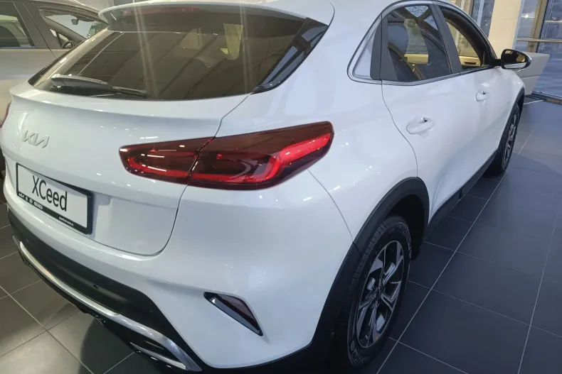 Kia XCeed din 2026 cu 0 km - oferta KIA185814 - foto 4