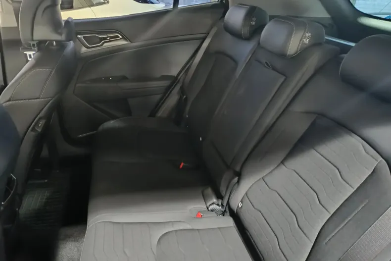 Kia Sportage din 2026 cu 17 km - oferta KIA185815 - foto 23