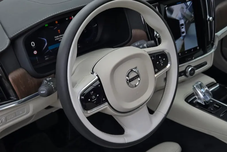 Volvo S90 din 2021 cu 99.037 km - oferta VOL185832 - foto 10