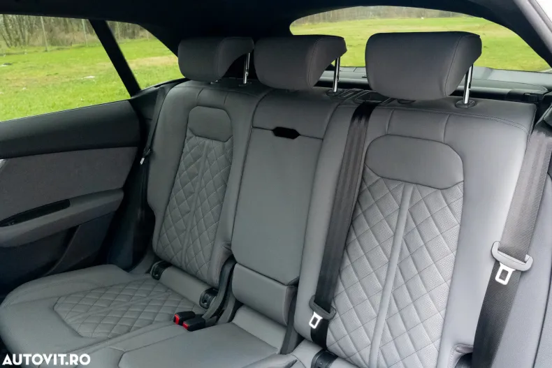 Audi Q8 din 2025 cu 9.900 km - oferta AUD185833 - foto 17