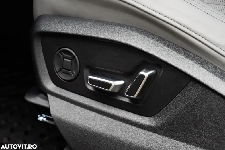 Audi Q8 din 2025 cu 9.900 km - oferta AUD185833 - foto 23