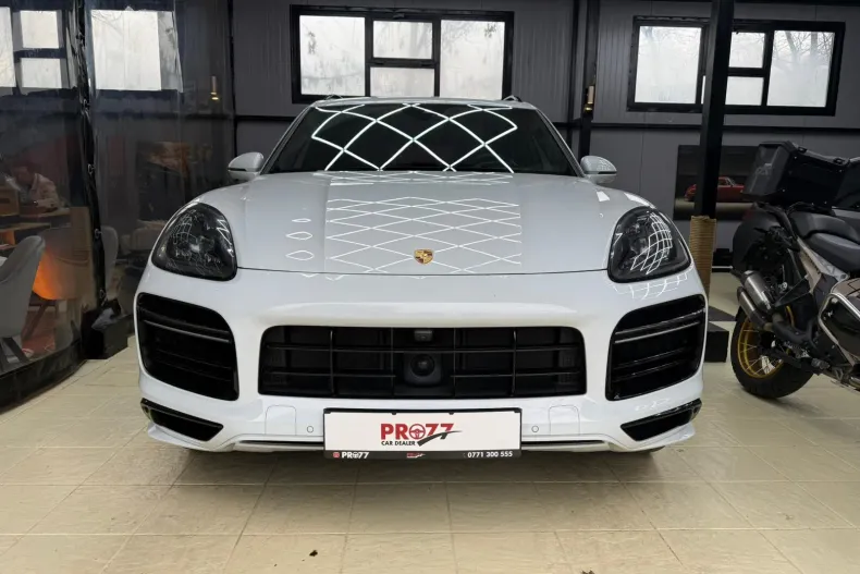 Porsche Cayenne din 2021 cu 31.000 km - oferta POR185834 - foto 2