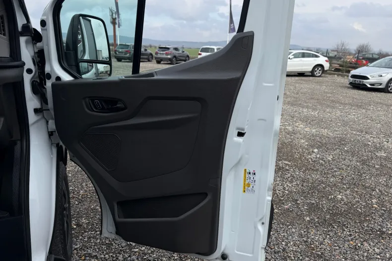 Ford Transit din 2020 cu 150.447 km - oferta FOR185841 - foto 11