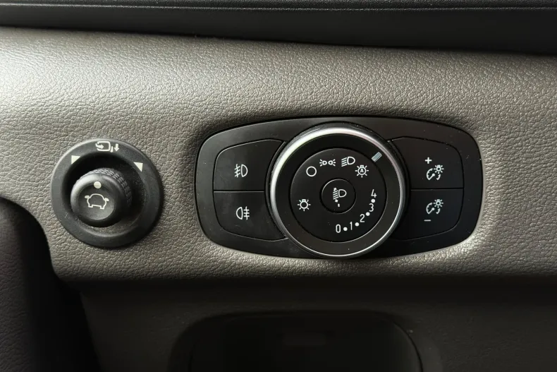 Ford Transit din 2020 cu 150.447 km - oferta FOR185841 - foto 21