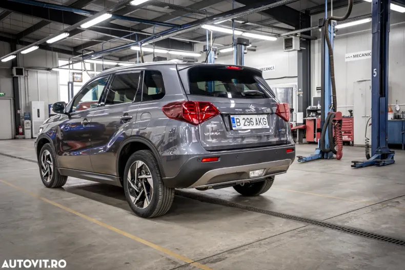 Suzuki Vitara din 2024 cu 19.733 km - oferta SUZ185870 - foto 2
