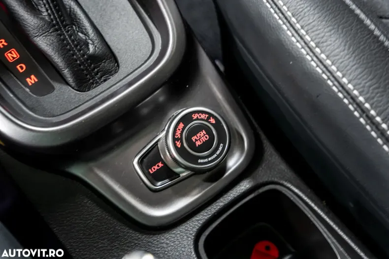 Suzuki Vitara din 2024 cu 19.733 km - oferta SUZ185870 - foto 19