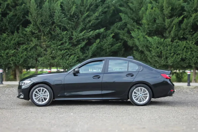 BMW Seria 3 din 2020 cu 162.500 km - oferta BMW185884 - foto 12