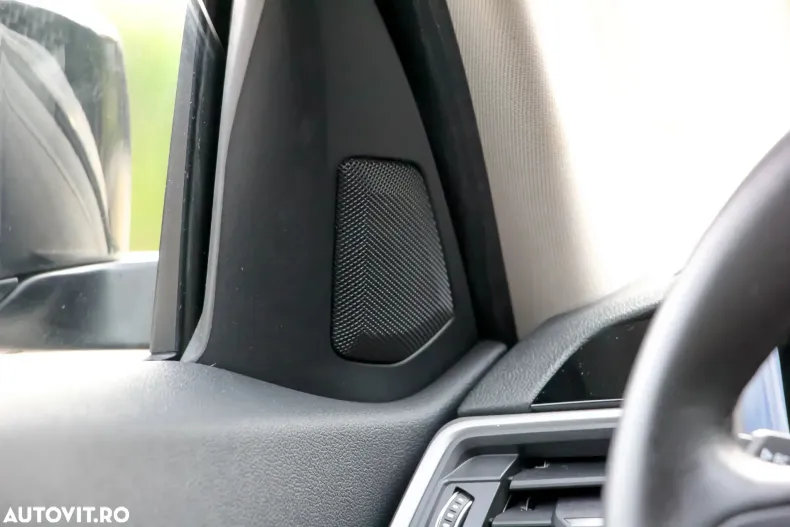 BMW Seria 3 din 2020 cu 162.500 km - oferta BMW185884 - foto 16