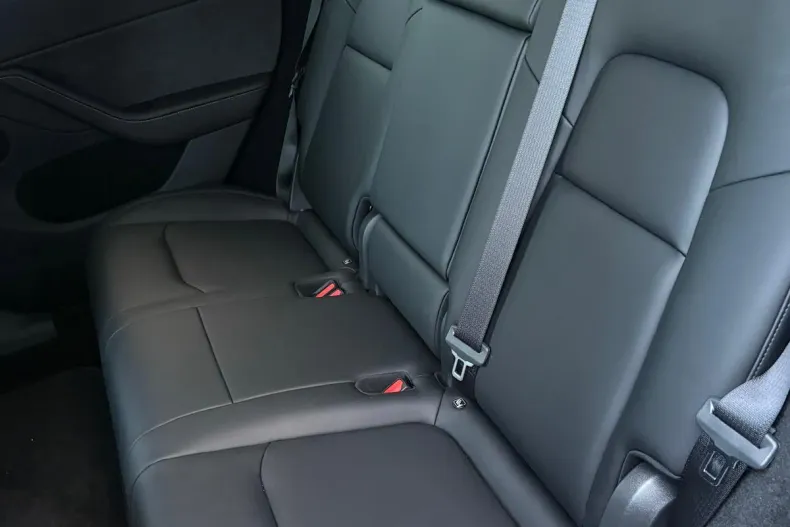 Tesla Model Y din 2024 cu 1.043 km - oferta TES185885 - foto 10