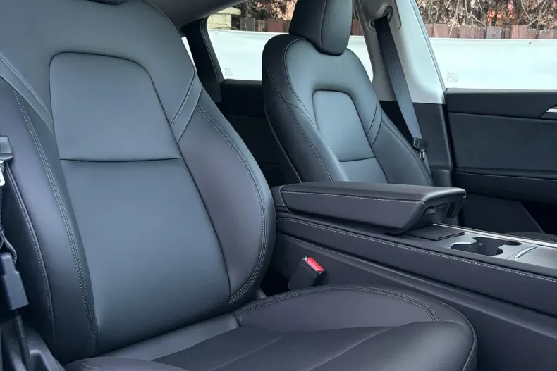 Tesla Model Y din 2024 cu 1.043 km - oferta TES185885 - foto 11