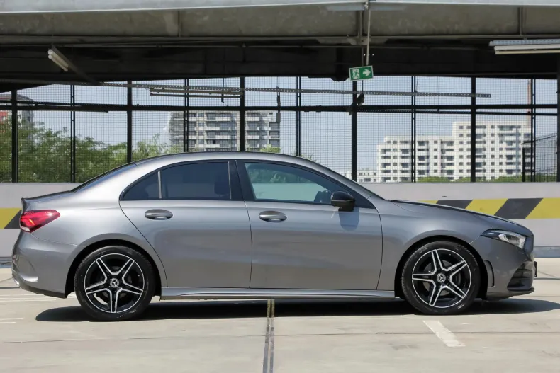 Mercedes-Benz A 180 (Clasa A) din 2020 cu 179.000 km - oferta MER185886 - foto 13